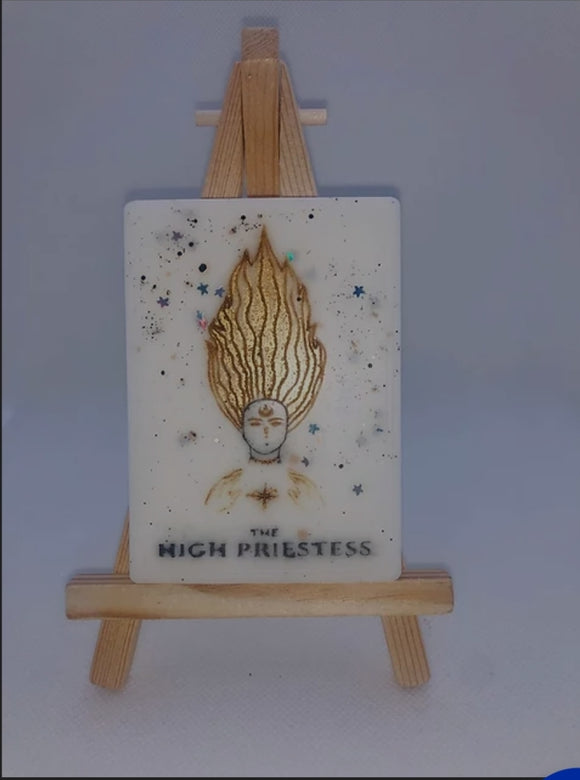 The High priestess tarot card